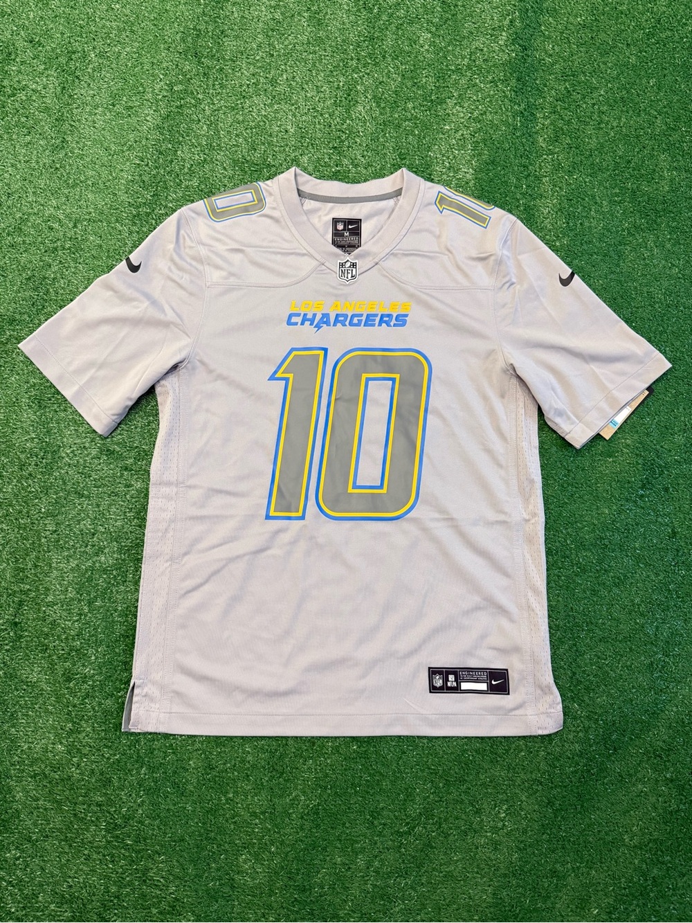 Nike Men’s Los Angeles Chargers Justin Herbert #10 Game Jersey – Atmosphere Grey